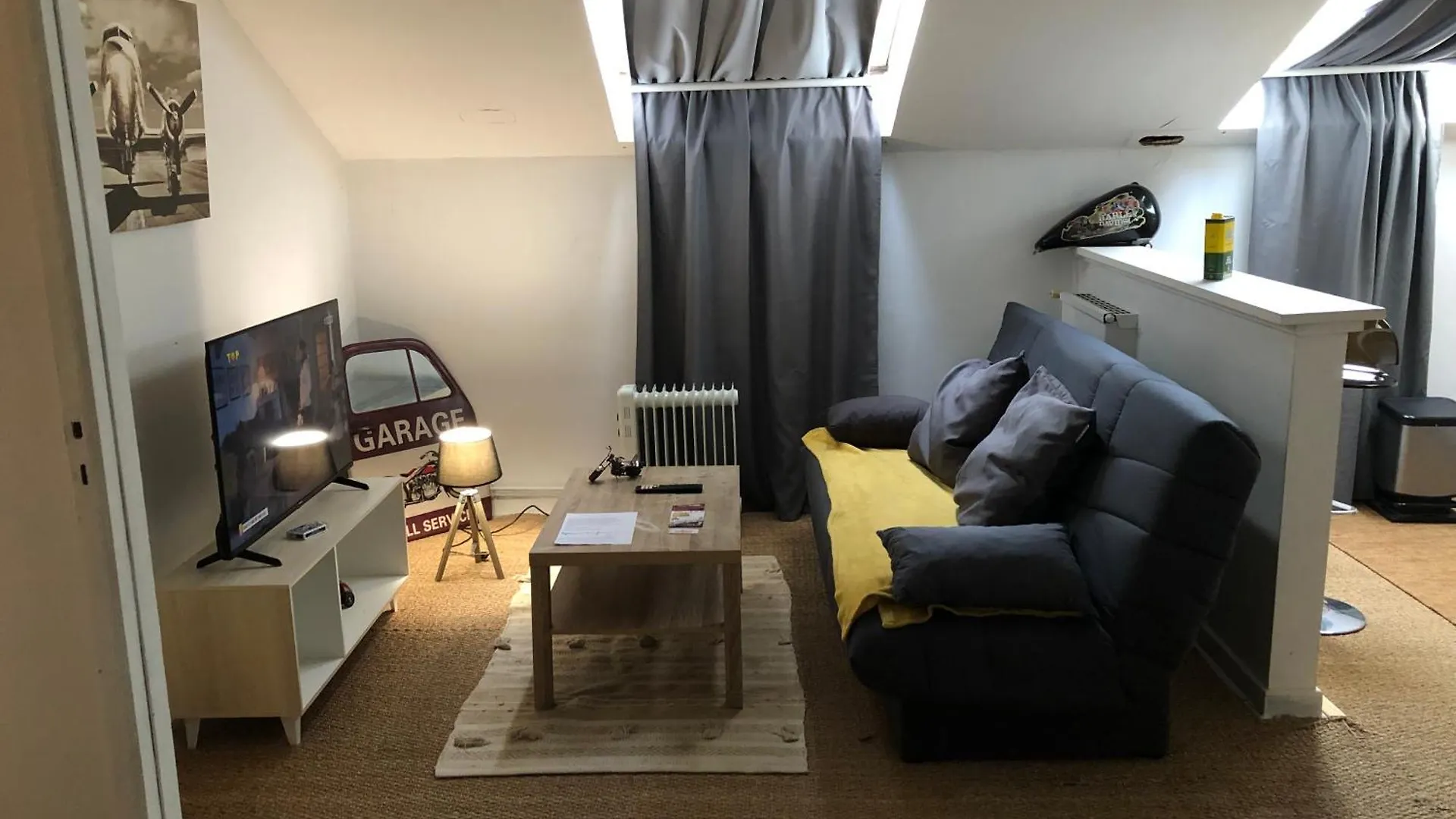 Appart Hotel Le Victor Hugo Art Mechanical Et Sa Pizza Offerte Aurillac 0*,  France